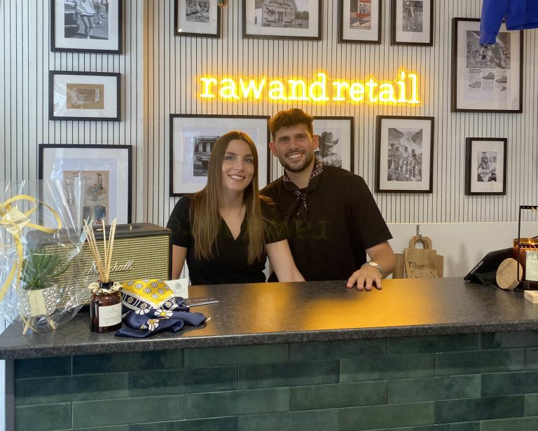 raw_and_retail_celine_luca_mycharleroi.-min copie